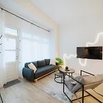 Homely - Luxurious, Spacious, Near Victory Column, River Berlin