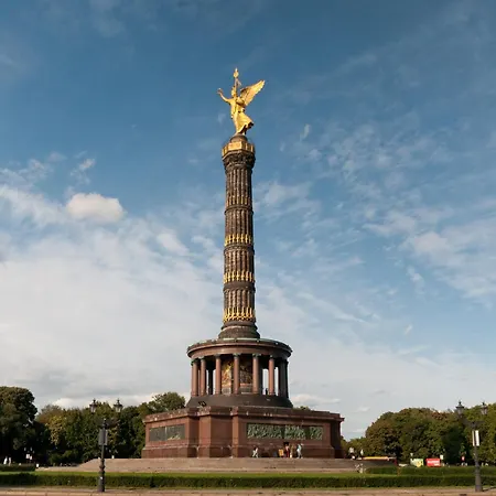 Lägenhet Homely - Luxurious, Spacious, Near Victory Column, River *