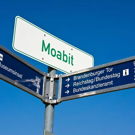 Homely - Luxurious, Spacious, Near Victory Column, River Lägenhet