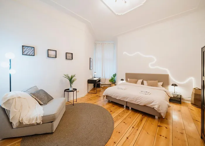 Appartement Homely - Luxurious, Spacious, Near Victory Column, River